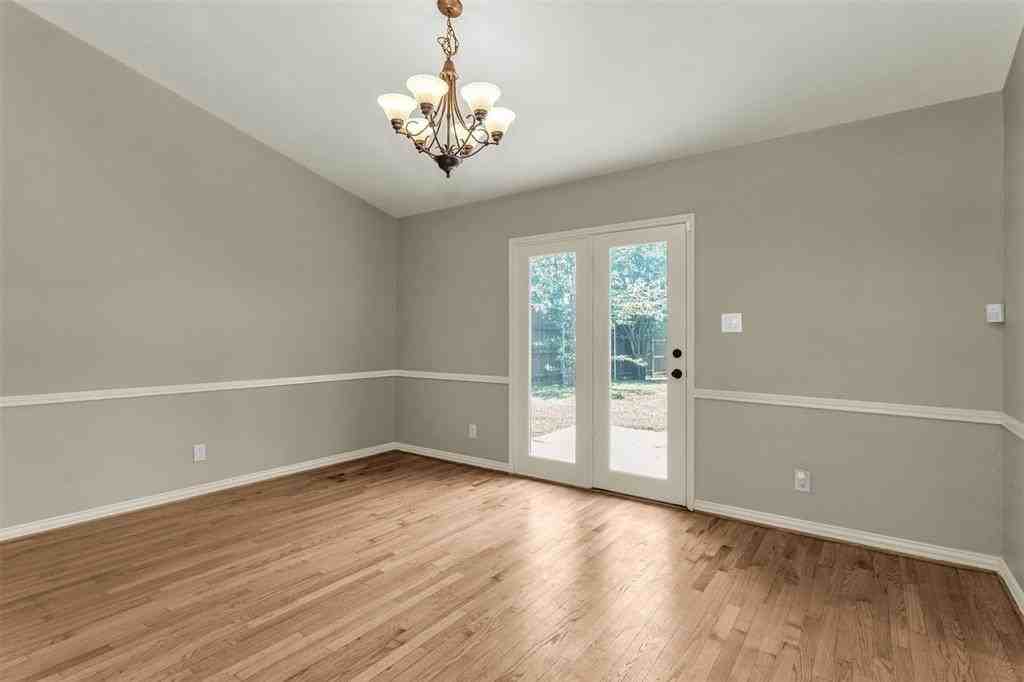 556 Freestone Dr - Photo 6 of 31