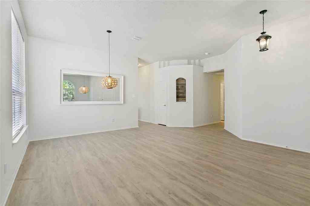 7063 Juniper Dr - Photo 5 of 23