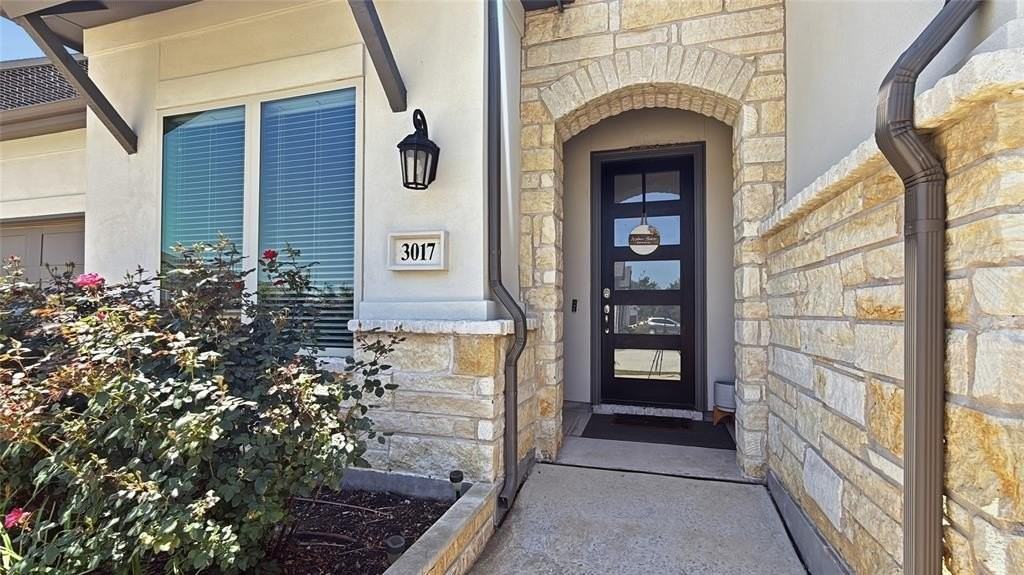 3017 Creek Meadow Dr - Photo 2 of 26