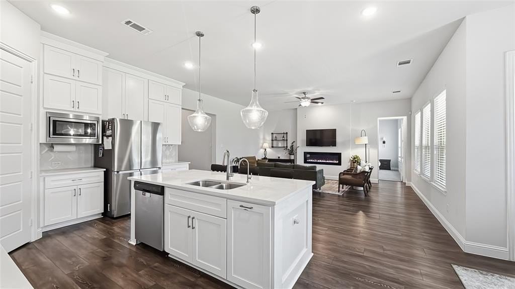 3017 Creek Meadow Dr - Photo 4 of 26