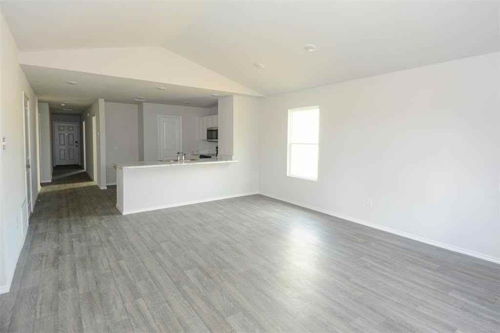 297 Victory Dr - Photo 7 of 16