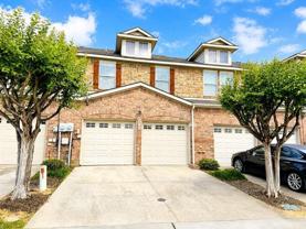 2743 Hyde Park Dr - Photo 1 of 1