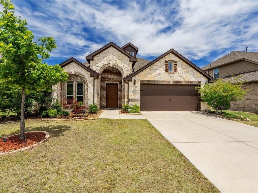 1413 Saddle Ridge Dr - Photo 2 of 35