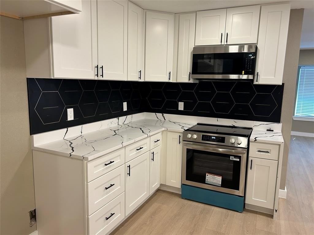10711 Cromwell Dr - Photo 4 of 39