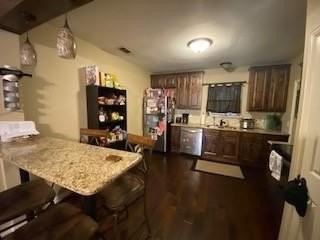 3904 Carolyn Rd - Photo 3 of 11