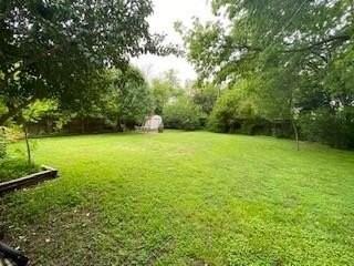 3904 Carolyn Rd - Photo 6 of 11