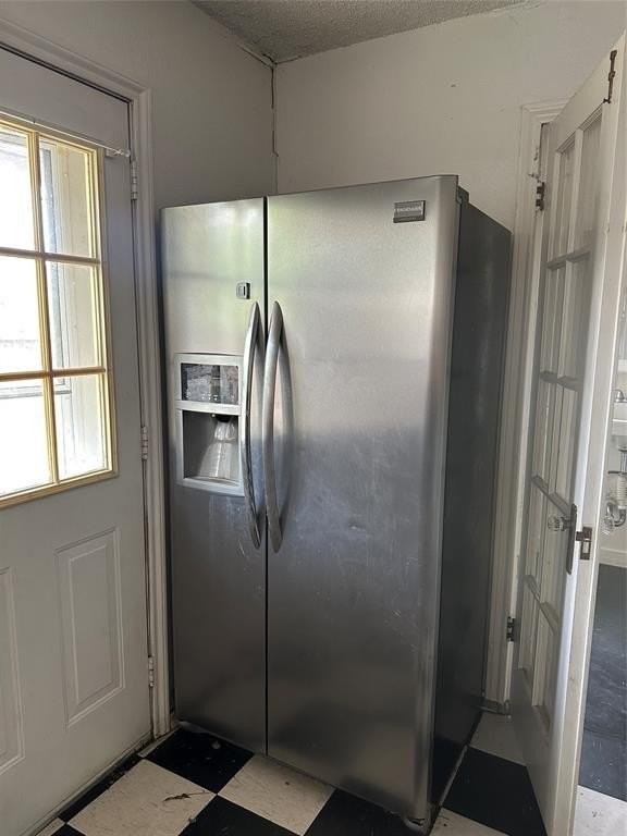 1130 Lewis St - Photo 6 of 9