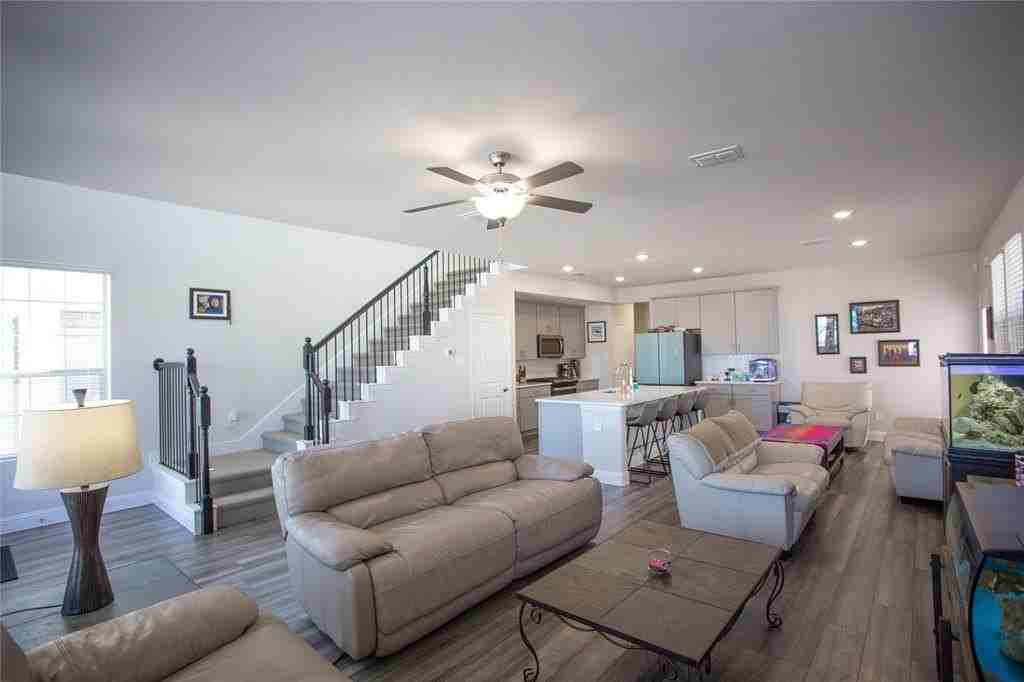 2653 Kings Canyon Mews - Photo 6 of 25