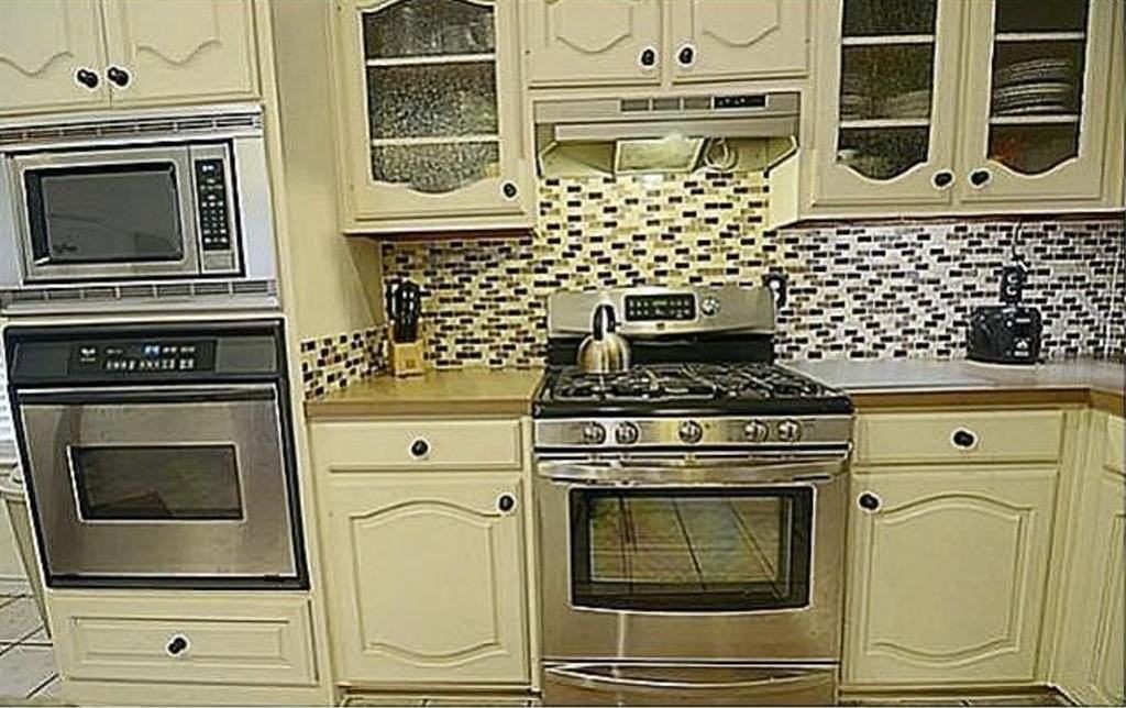 5605 Fruitwood Dr - Photo 2 of 9