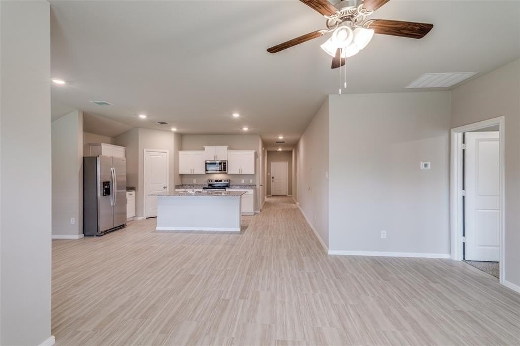 16408 Severn Ln - Photo 5 of 14