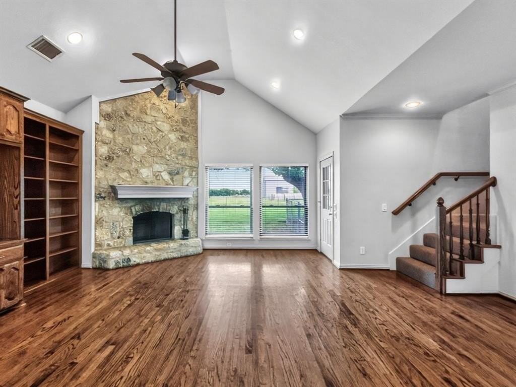 1255 Vineyard Rd - Photo 3 of 20