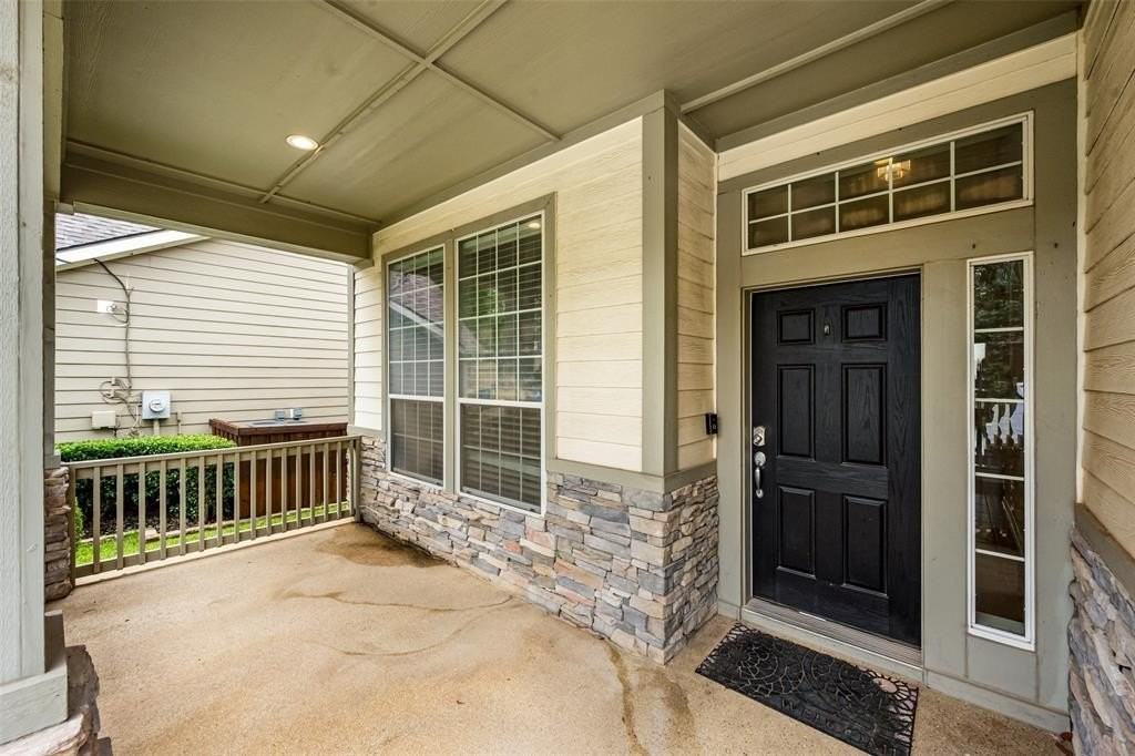 108 Nestlewood Ln - Photo 3 of 31