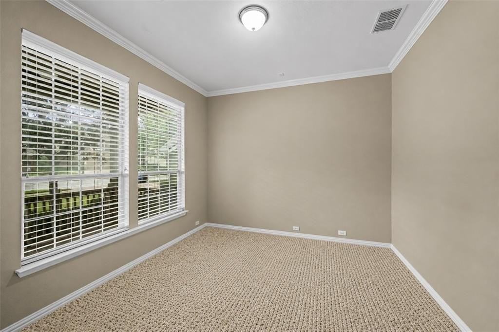 108 Nestlewood Ln - Photo 5 of 31
