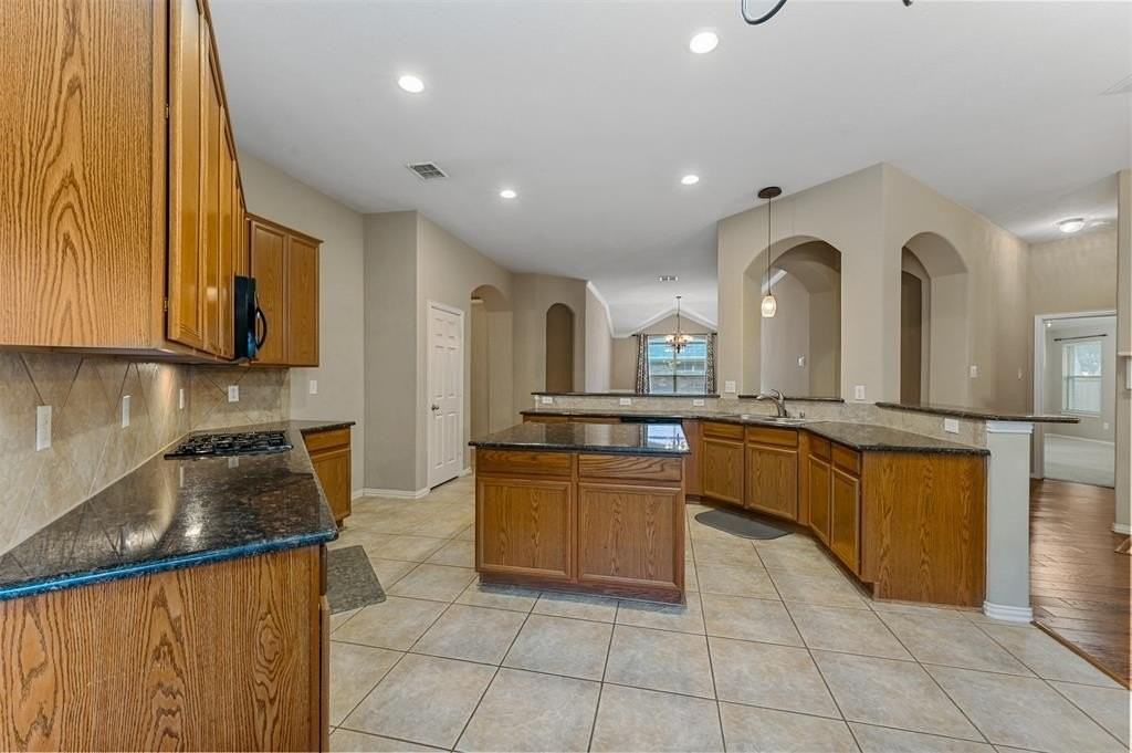 11962 Henderson Dr - Photo 6 of 24