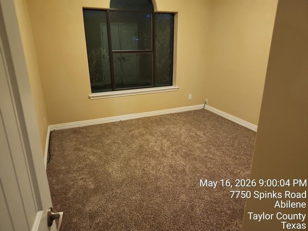 7750 Spinks Rd - Photo 5 of 15