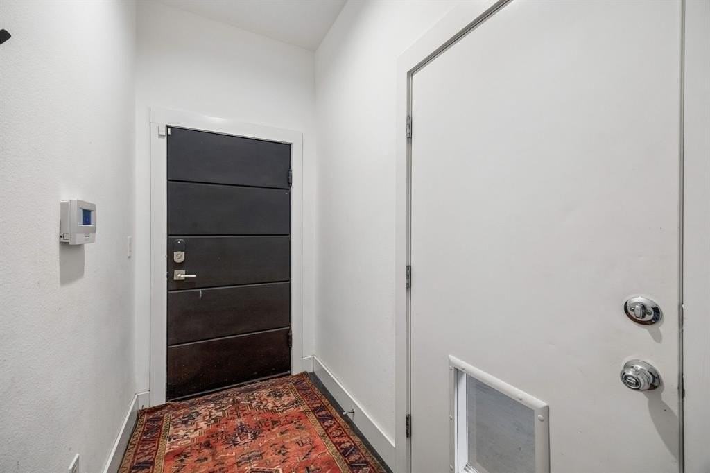 4307 Mckinney Ave #8 - Photo 4 of 27
