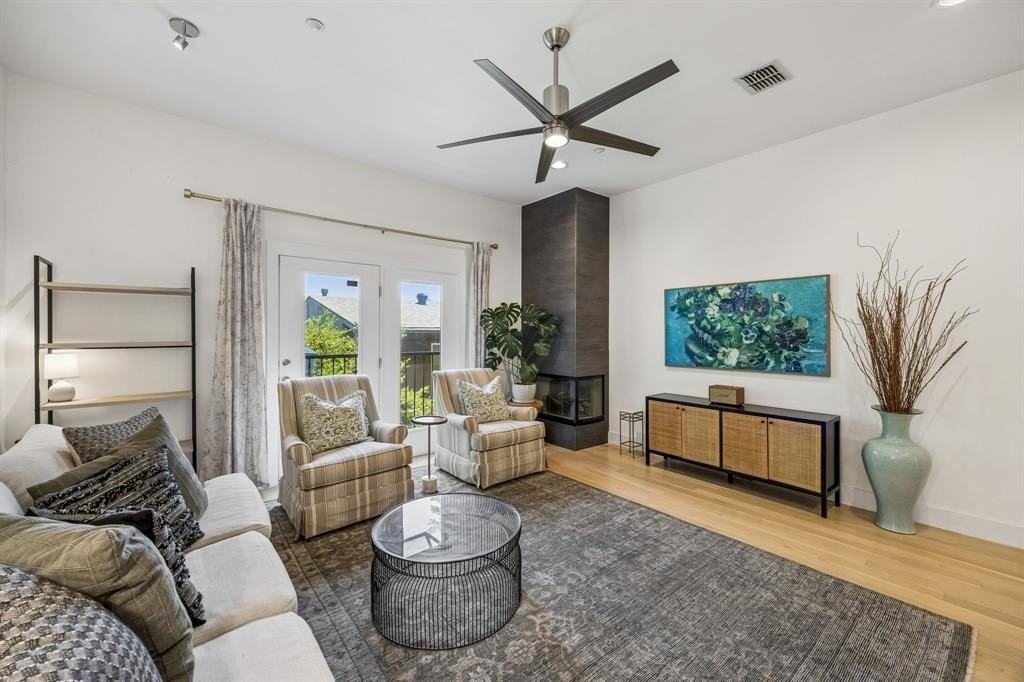 4307 Mckinney Ave #8 - Photo 6 of 27