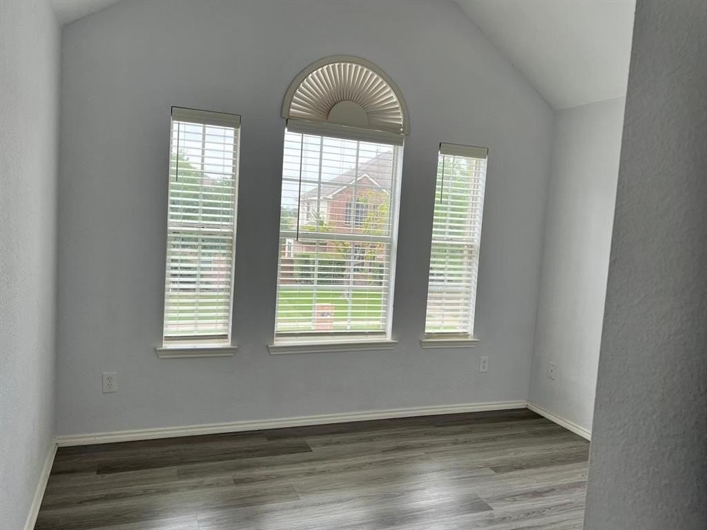 4312 Ridge Point Ln - Photo 2 of 16