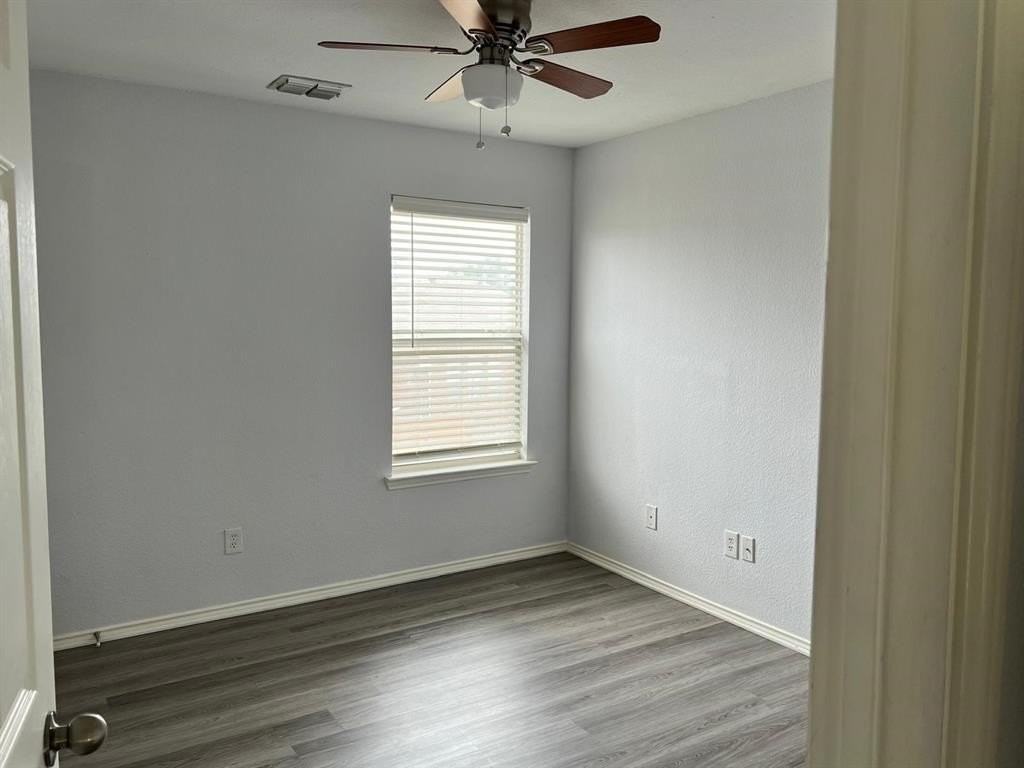 4312 Ridge Point Ln - Photo 3 of 16