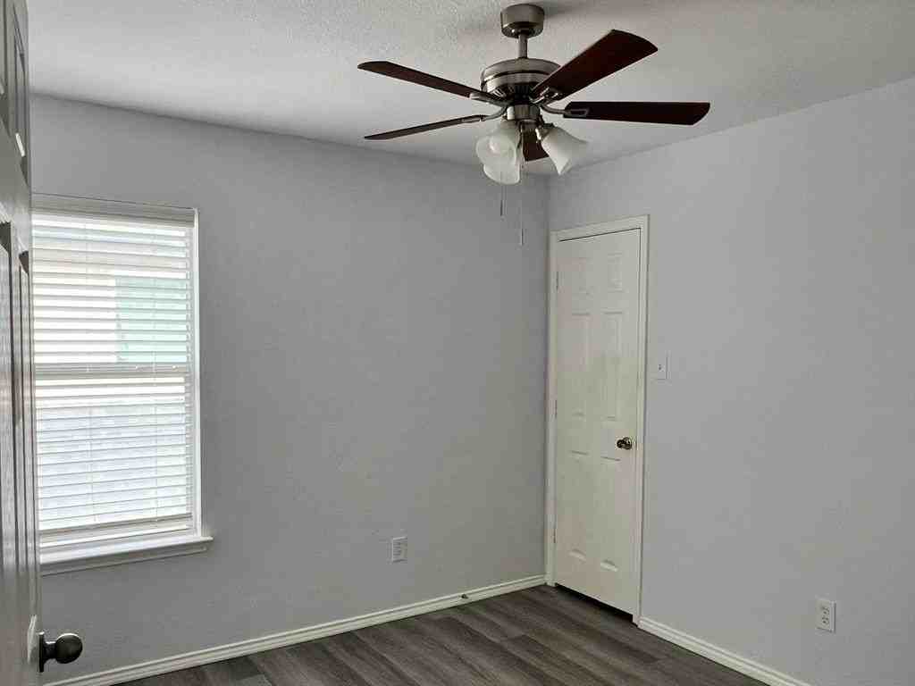 4312 Ridge Point Ln - Photo 4 of 16