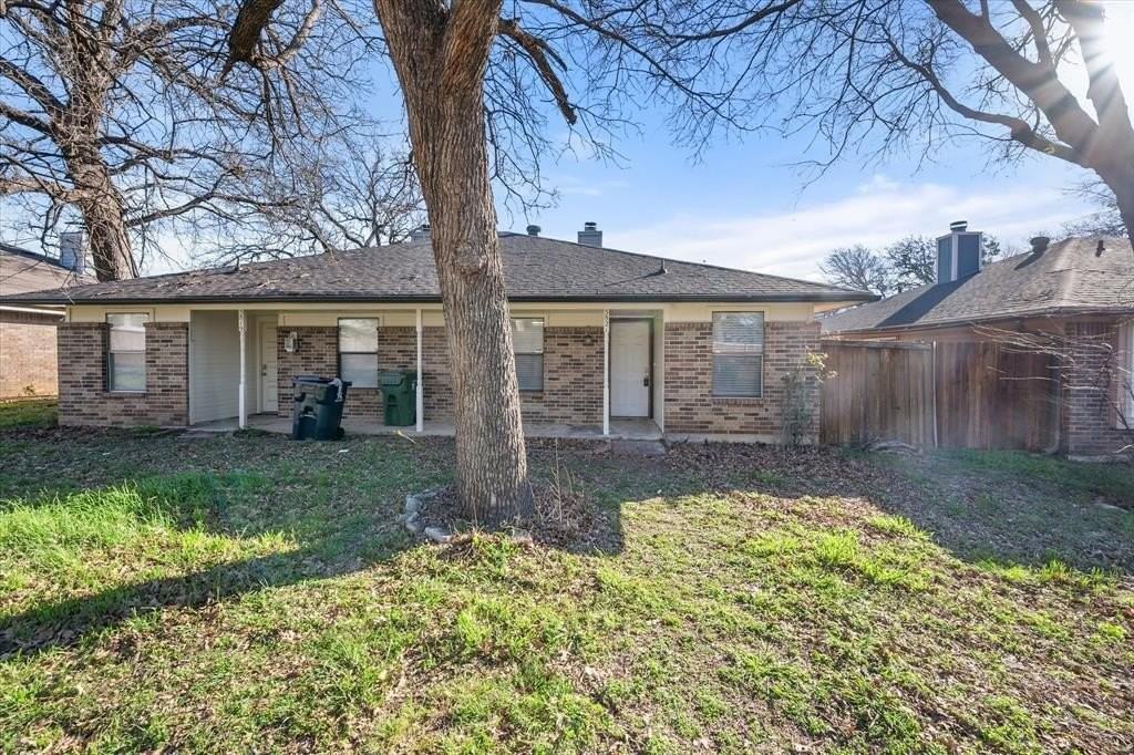 5821 Mansfield Rd - Photo 5 of 24