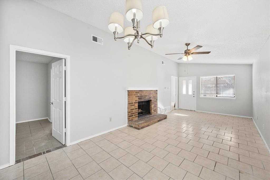 5821 Mansfield Rd - Photo 7 of 24