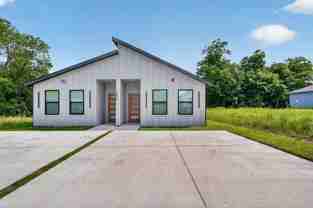 2113 Henry St #A - Photo 1 of 1