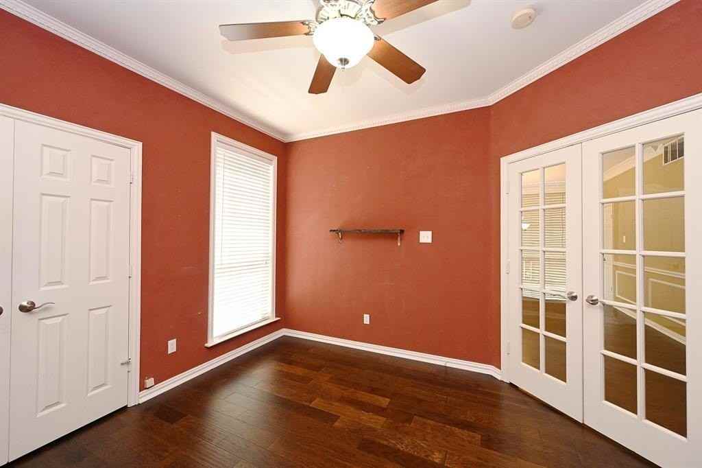 2017 Winding Creek Blvd - Photo 5 of 23