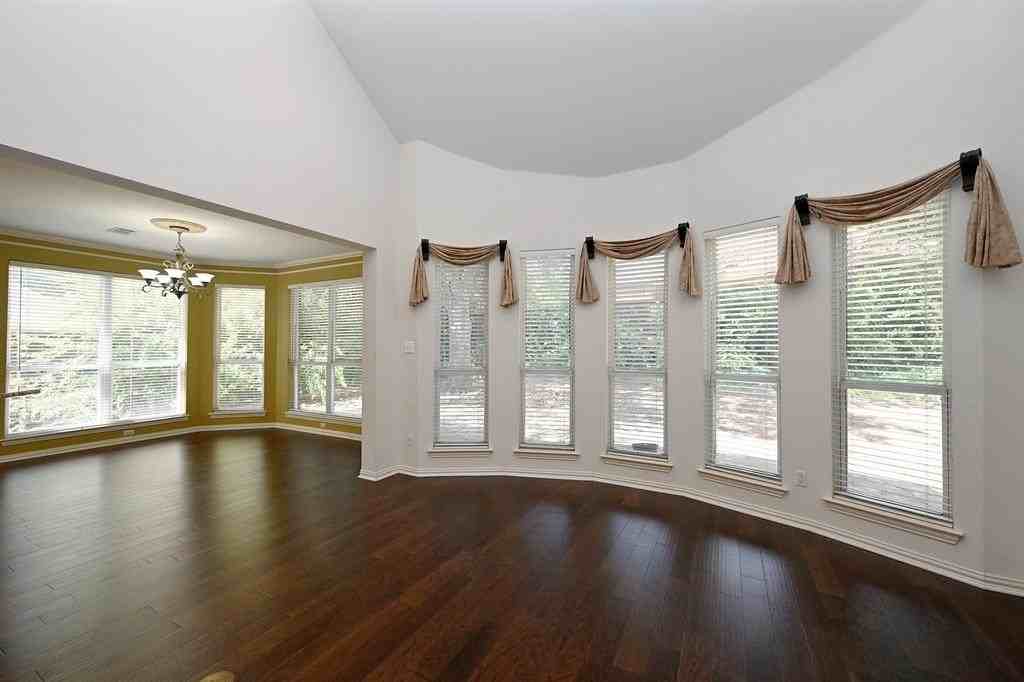 2017 Winding Creek Blvd - Photo 7 of 23