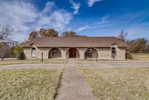 featured image of 304 Roaring Springs Dr