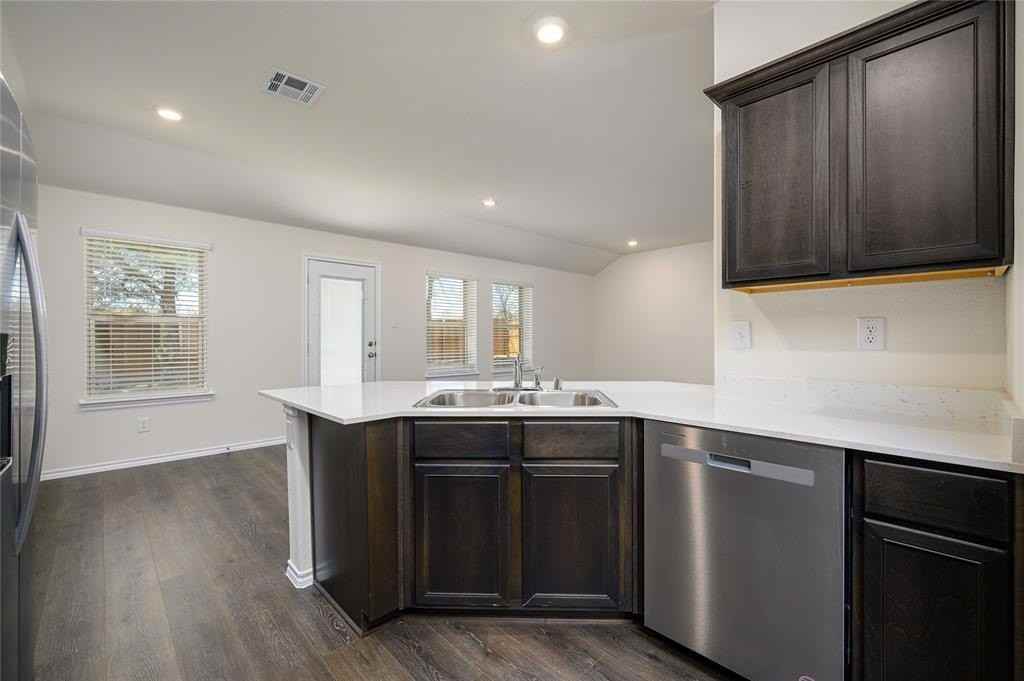 2306 San Jacinto Way - Photo 5 of 26