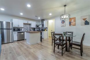 921 S Waverly Dr - Photo 1 of 1