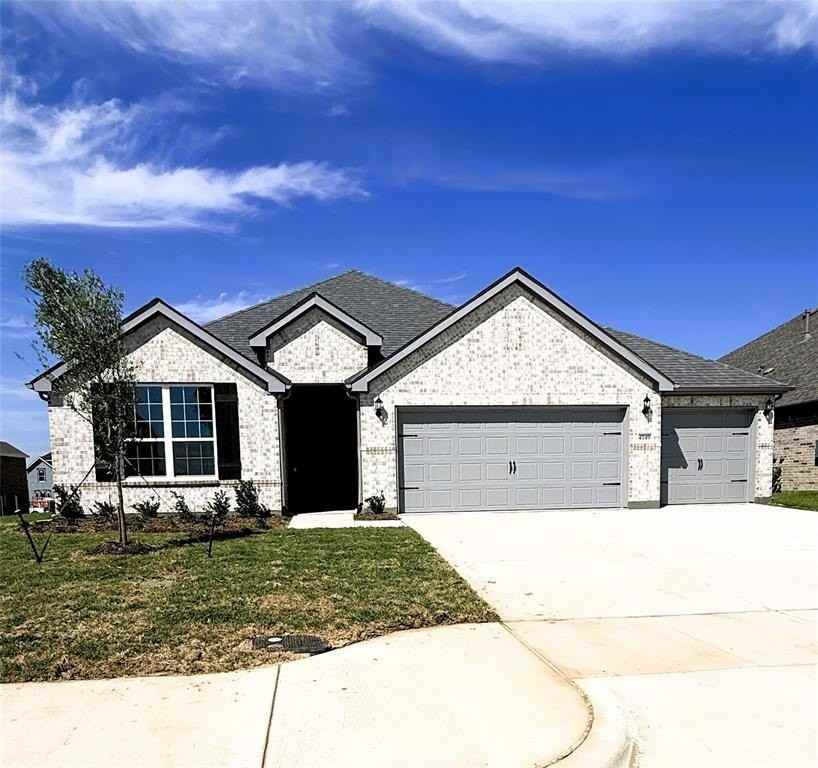 4349 Noble Ln - Photo 2 of 31