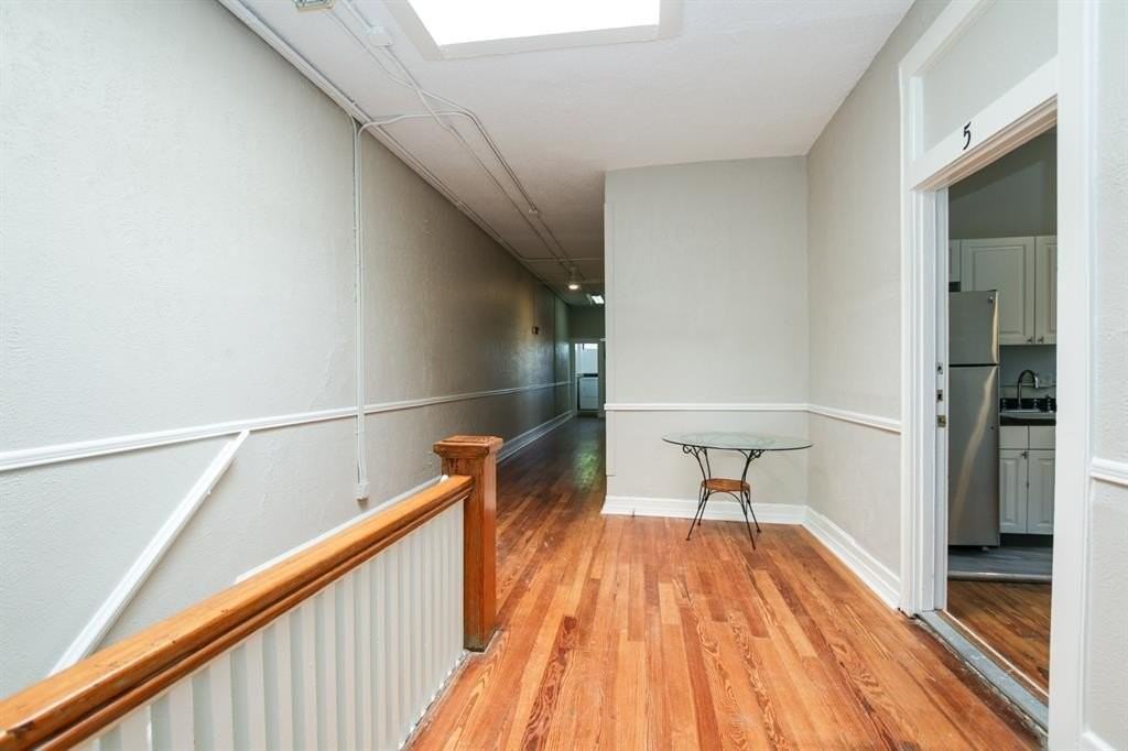 1108 S Akard St #9 - Photo 5 of 24