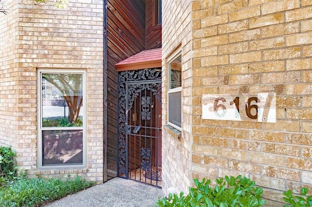 616 Placid Cir - Photo 3 of 40