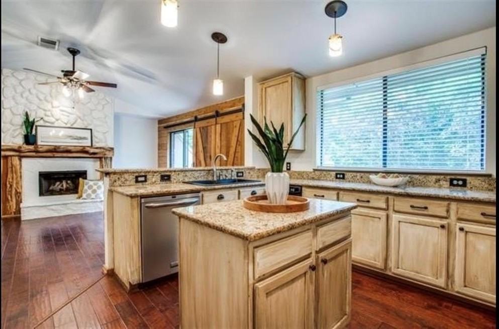2032 Signal Ridge Pl - Photo 5 of 15