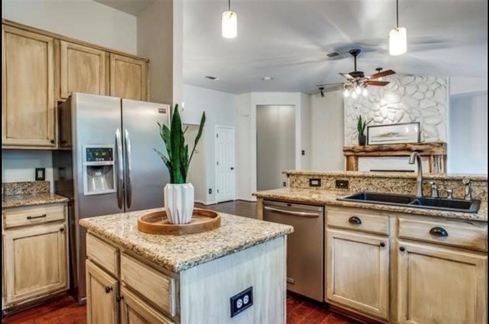 2032 Signal Ridge Pl - Photo 6 of 15