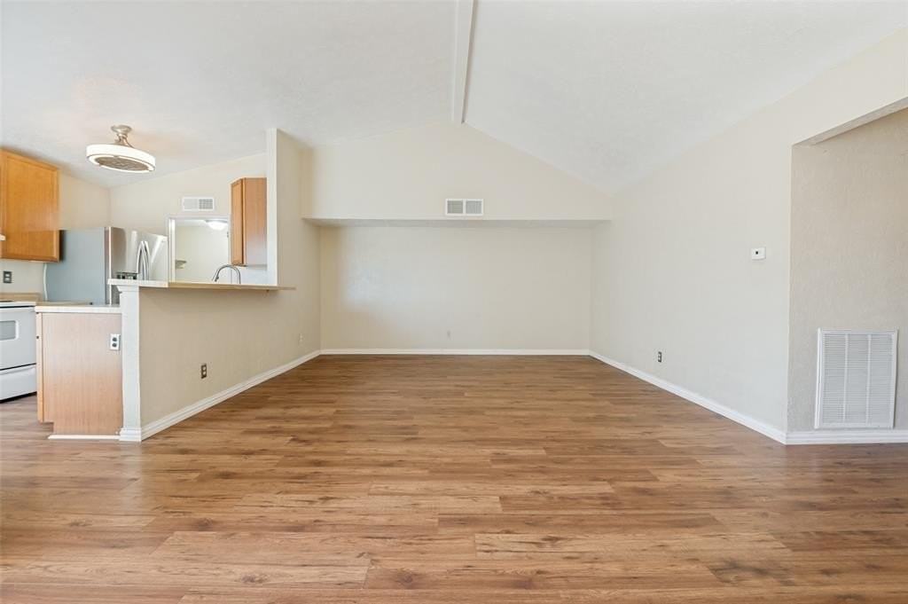7305 Pineberry Rd - Photo 5 of 25