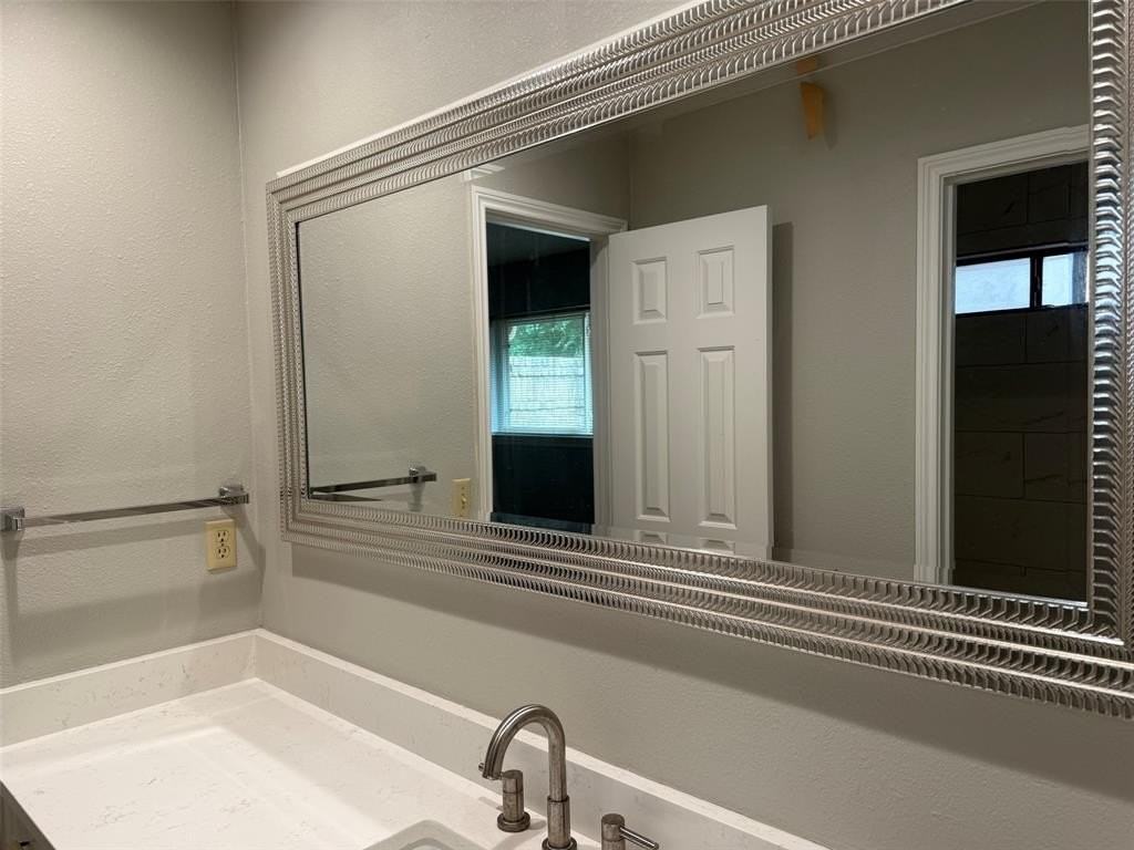 6408 Missy Dr - Photo 7 of 26