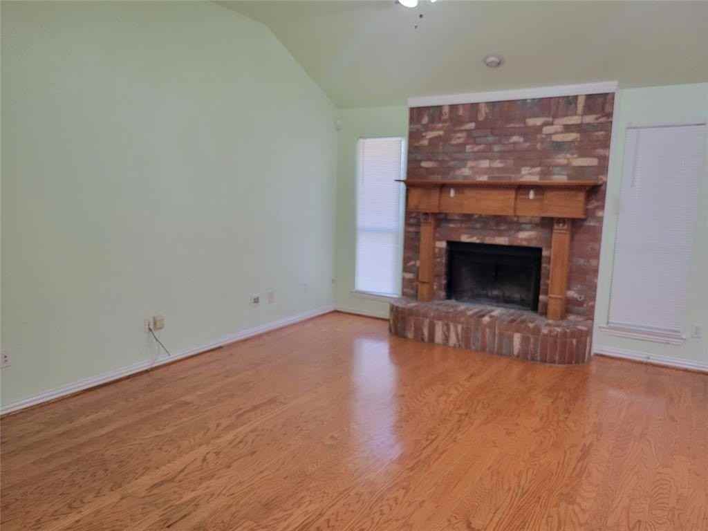 1424 Chapman Dr - Photo 2 of 14