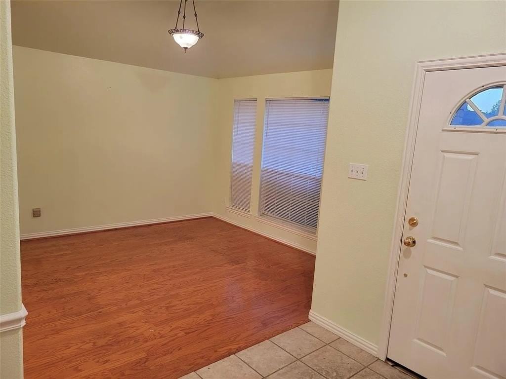 1424 Chapman Dr - Photo 4 of 14