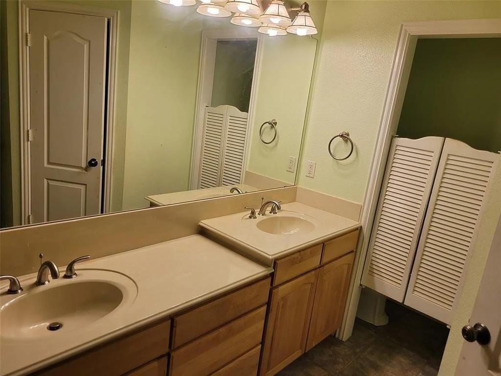 1424 Chapman Dr - Photo 7 of 14