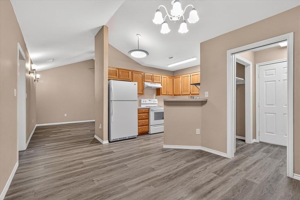 3132 Cedar Hill St - Photo 5 of 24