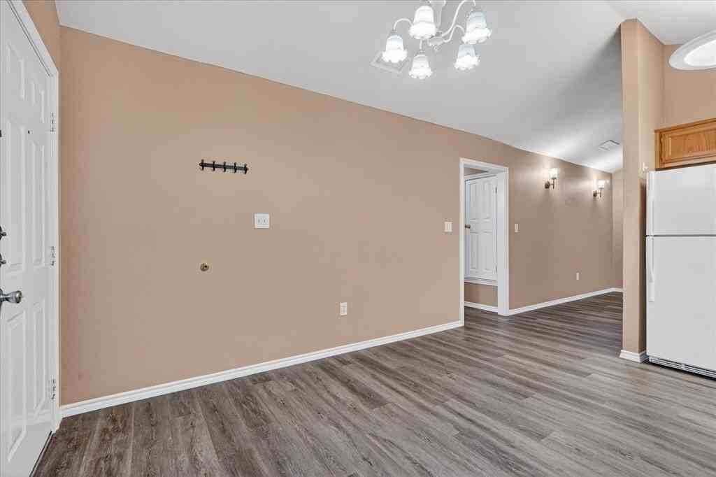 3132 Cedar Hill St - Photo 7 of 24