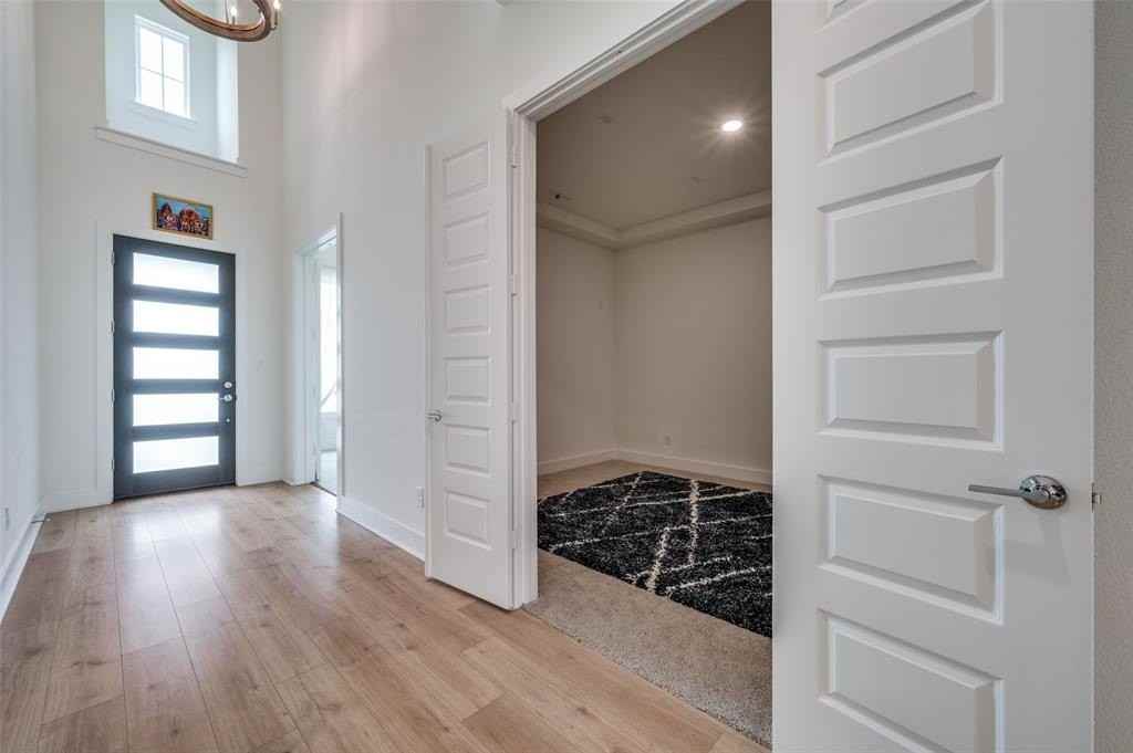 3190 Genevieve Ln - Photo 2 of 25