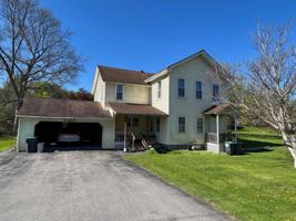 featured image of 31 Erie St #1