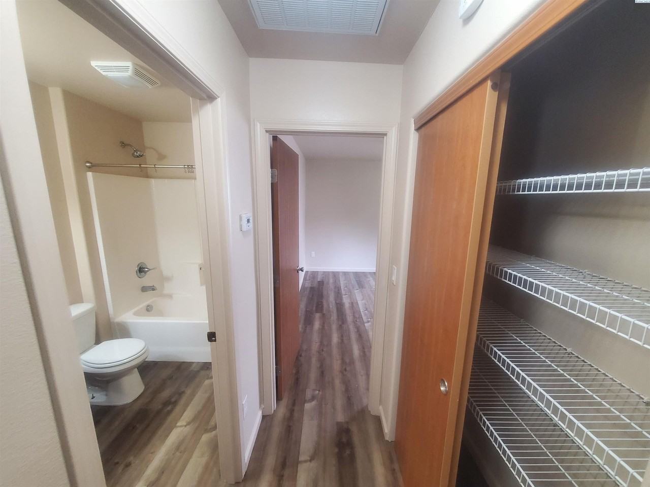 1666 Cactus Loop - Photo 6 of 14
