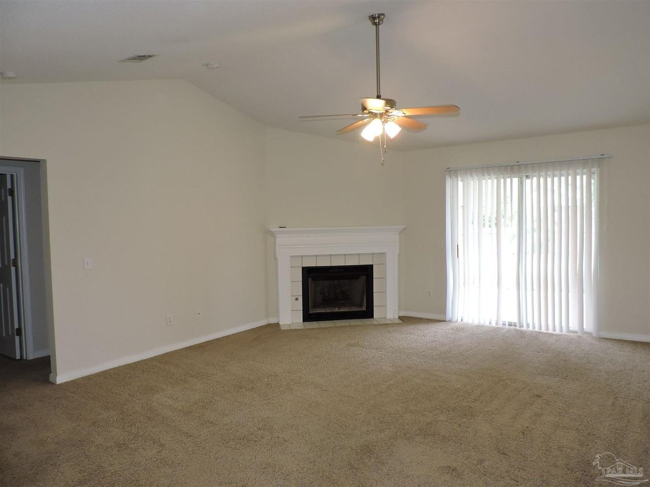 2052 Southwind Cir - Photo 3 of 19