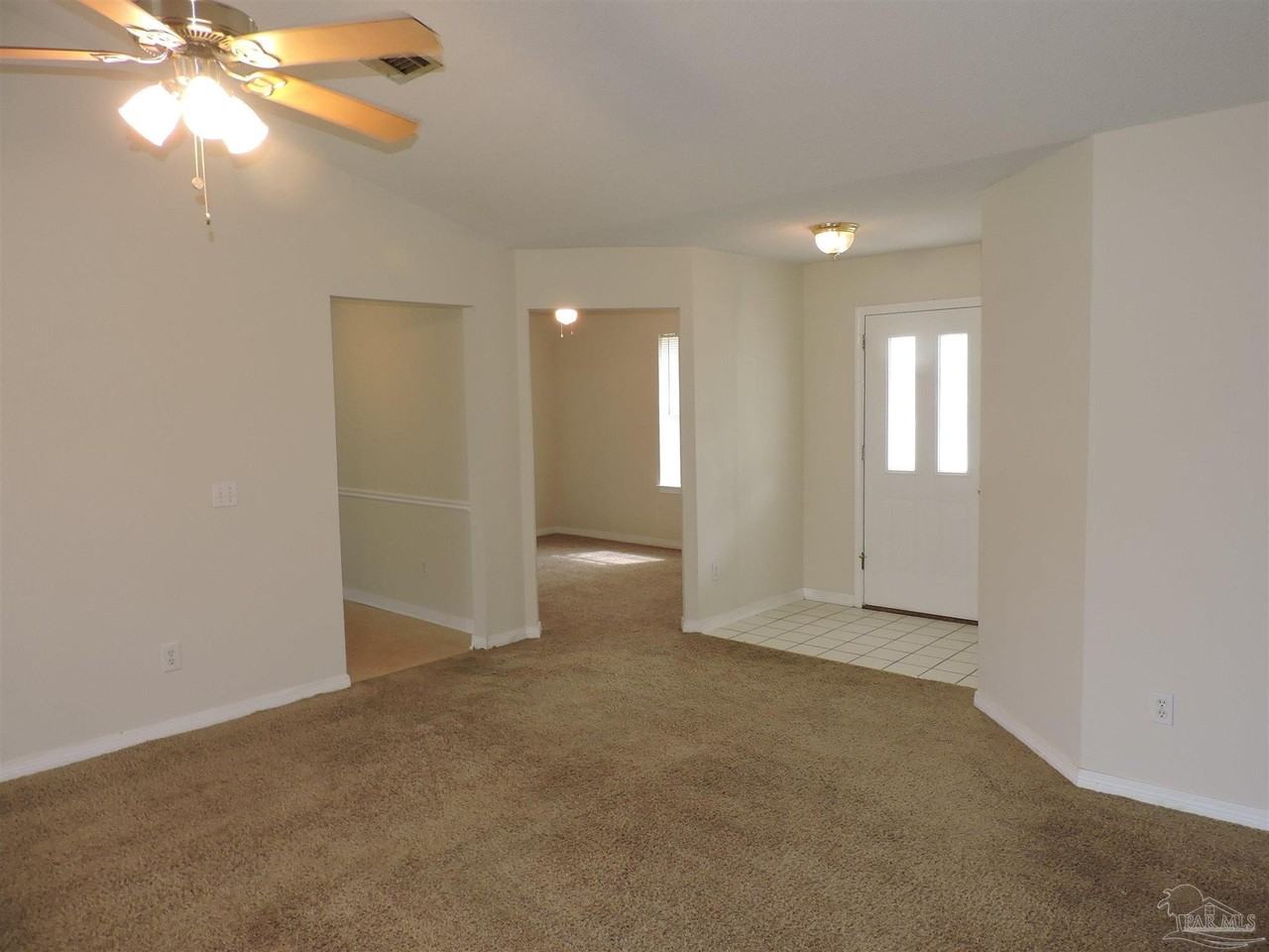 2052 Southwind Cir - Photo 5 of 19