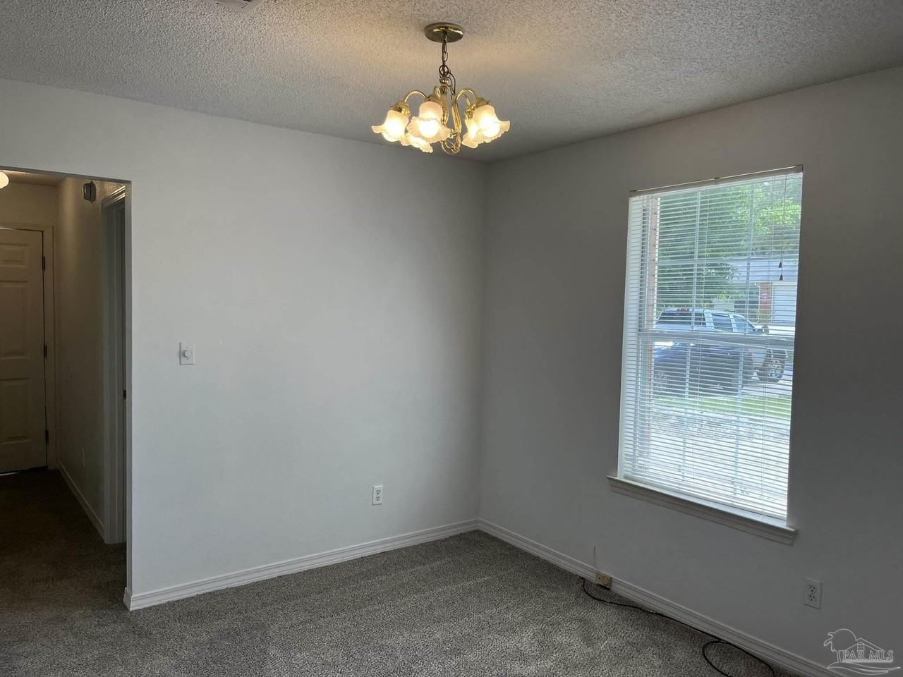 2782 Augustus Rd - Photo 5 of 48